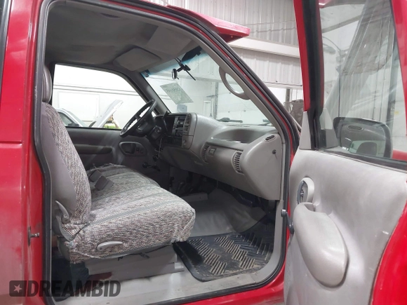 1995 Chevrolet Silverado 1500 with VIN 2GCEK19KXS1125508, listed as a IAAI auction lot 42058195 with 256,480 mi miles and . Bid and sale history available at DreamBid. Image 5.