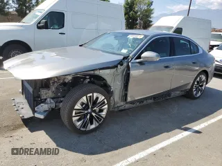 2024 BMW 5 Series 530i with VIN WBA43FJ06RCR20072, listed as a Copart auction lot 69864814 with 4,871 mi miles and Salvage Title. Bid and sale history available at carsss.com. Image 1.