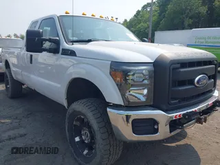 2011 Ford F-350 z VIN 1FT7X3B61BEB42800, wystawiony jako IAAI lot #42442261 z przebiegiem 180 320 mil mil oraz . Historia ofert i sprzedaży dostępna na DreamBid. Obrazek 1.