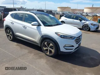 2017 Hyundai Tucson Limited z VIN KM8J3CA24HU265176, wystawiony jako IAAI lot #42371426 z przebiegiem 158 265 mil mil oraz . Historia ofert i sprzedaży dostępna na DreamBid. Obrazek 1.