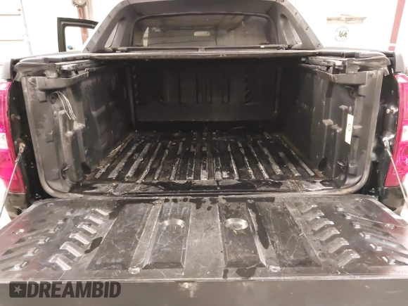 2008 Chevrolet Avalanche LS with VIN 3GNFK12378G169464, listed as a IAAI auction lot 41371639 with 246,490 mi miles and . Bid and sale history available at DreamBid. Image 18.