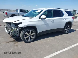 2018 Chevrolet Traverse LT z VIN 1GNEVHKW3JJ125861, wystawiony jako IAAI lot #41876184 z przebiegiem 95 223 mil mil oraz . Historia ofert i sprzedaży dostępna na DreamBid. Obrazek 20.