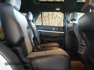 2017 Ford Explorer XLT z VIN 1FM5K8D86HGC87745, wystawiony jako Copart lot #54706325 z przebiegiem 116 107 mil mil oraz Szkoda całkowita • Salvage title. Historia ofert i sprzedaży dostępna na DreamBid. Obrazek 11.