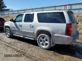 2007 Chevrolet Suburban LTZ with VIN 1GNFK163X7R422799, listed as a Copart auction lot 49281675 with 230,916 mi miles and Clean Title. Bid and sale history available at carsss.com. Image 2.
