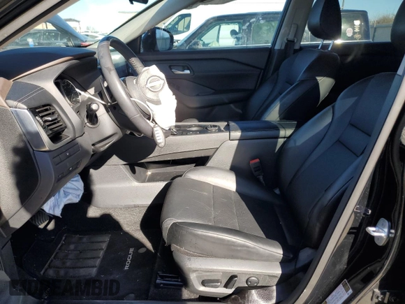 2022 Nissan Rogue SV with VIN 5N1BT3BB3NC724489, listed as a Copart auction lot 42654825 with 37,575 mi miles and Salvage Title. Bid and sale history available at DreamBid. Image 7.