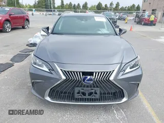 2019 Lexus ES 300h with VIN JTHB21B19K2022809, listed as a IAAI auction lot 42484103 with 62,596 mi miles and . Bid and sale history available at DreamBid. Image 12.