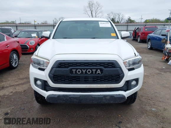 2017 Toyota Tacoma SR5 with VIN 5TFCZ5AN5HX109891, listed as a IAAI auction lot 41902959 with 152,438 mi miles and . Bid and sale history available at DreamBid. Image 12.