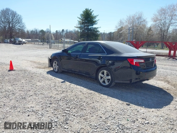 2012 Toyota Camry L with VIN 4T1BF1FK8CU044889, listed as a IAAI auction lot 41742090 with 178,837 mi miles. Bid and sale history available at carsss.com. Image 3.