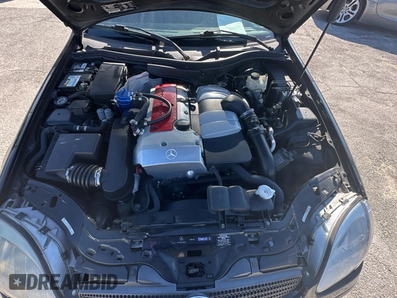 2002 Mercedes-Benz SLK-Class 2.3L Kompressor with VIN WDBKK49FX2F265220, listed as a Copart auction lot 84038354 with 90,860 mi miles and Clean Title. Bid and sale history available at carsss.com. Image 7.