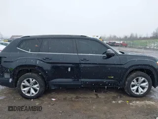 2018 Volkswagen Atlas SE z VIN 1V2LR2CA1JC515168, wystawiony jako IAAI lot #42024499 z przebiegiem 112 558 mil mil oraz . Historia ofert i sprzedaży dostępna na DreamBid. Obrazek 14.
