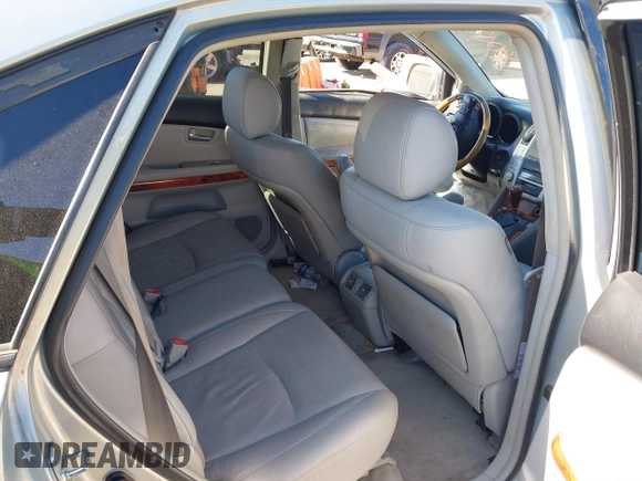 2005 Lexus RX 330 with VIN 2T2GA31UX5C038570, listed as a IAAI auction lot 41492199 with 185,000 mi miles and . Bid and sale history available at DreamBid. Image 8.