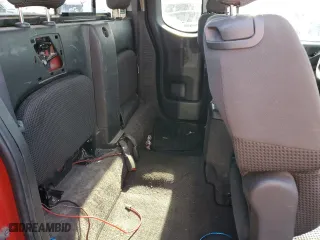 2005 Nissan Frontier 4WD SE with VIN 1N6AD06W55C425866, listed as a Copart auction lot 44012455 with 320,704 mi miles and Clean Title. Bid and sale history available at carsss.com. Image 10.