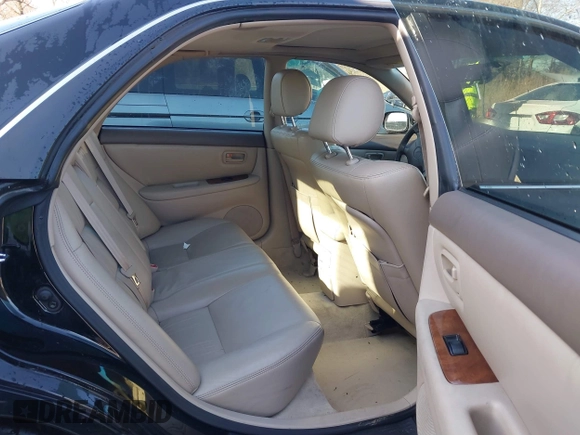 1997 Lexus ES 300 Luxury Sport Sdn with VIN JT8BF22GXV5003056, listed as a IAAI auction lot 41806886 with 130,063 mi miles. Bid and sale history available at carsss.com. Image 8.