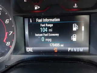 2017 Chevrolet Camaro 1LT z VIN 1G1FB1RX5H0103123, wystawiony jako IAAI lot #41801944 z przebiegiem 179 495 mil mil oraz . Historia ofert i sprzedaży dostępna na DreamBid. Obrazek 7.