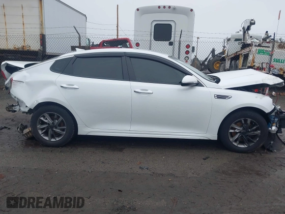 2020 Kia Optima LX with VIN 5XXGT4L37LG386597, listed as a IAAI auction lot 41934068 with 133,820 mi miles and . Bid and sale history available at DreamBid. Image 13.