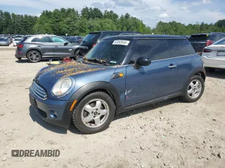 2009 MINI Hardtop with VIN WMWMF33569TU75900, listed as a Copart auction lot 63092645 with 133,500 mi miles and Clean title. Bid and sale history available at DreamBid. Image 1.
