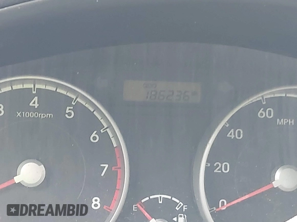 2010 Hyundai Accent GS z VIN KMHCM3AC0AU178542, wystawiony jako IAAI lot #42216335 z przebiegiem 186 236 mil mil oraz . Historia ofert i sprzedaży dostępna na DreamBid. Obrazek 7.