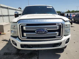 2014 Ford F-250 XL z VIN 1FT7W2BT7EEB51752, wystawiony jako Copart lot #59006855 z przebiegiem 123 104 mil mil oraz Szkoda całkowita • Salvage title. Historia ofert i sprzedaży dostępna na DreamBid. Obrazek 5.