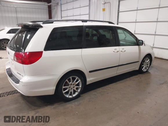 2007 Toyota Sienna CE with VIN 5TDZK23C17S066633, listed as a IAAI auction lot 42063853 with 274,548 mi miles. Bid and sale history available at carsss.com. Image 4.