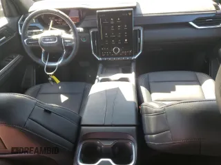 2024 GMC Acadia FWD Elevation z VIN 1GKENKKS2RJ194690, wystawiony jako Copart lot #45913165 z przebiegiem 16 738 mil mil oraz Czysty tytuł • Clean title. Historia ofert i sprzedaży dostępna na DreamBid. Obrazek 8.