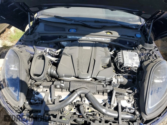 2023 Porsche Macan GTS z VIN WP1AF2A52PLB57318, wystawiony jako Copart lot #70542434 z przebiegiem 10 800 mil mil oraz Szkoda całkowita • Salvage title. Historia ofert i sprzedaży dostępna na DreamBid. Obrazek 11.