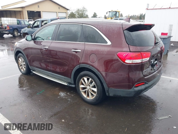 2018 Kia Sorento LX with VIN 5XYPG4A34JG347093, listed as a IAAI auction lot 41809115 with 106,494 mi miles. Bid and sale history available at carsss.com. Image 3.