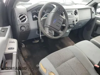 2015 Ford F-250 XLT z VIN 1FT7X2B60FEB85184, wystawiony jako Copart lot #56344665 z przebiegiem 195 598 mil mil oraz Szkoda całkowita • Salvage title. Historia ofert i sprzedaży dostępna na DreamBid. Obrazek 8.