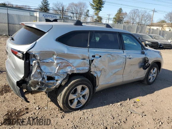 2022 Toyota Highlander L z VIN 5TDCZRBH2NS234381, wystawiony jako Copart lot #48407625 z przebiegiem 45 260 mil mil oraz Szkoda całkowita • Salvage title. Historia ofert i sprzedaży dostępna na DreamBid. Obrazek 3.
