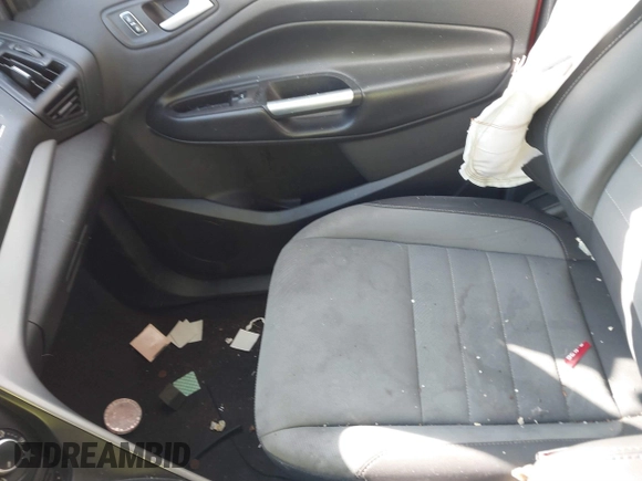 2015 Ford Escape SE with VIN 1FMCU9G90FUA11152, listed as a IAAI auction lot 40277949 with 182,450 mi miles. Bid and sale history available at carsss.com. Image 5.