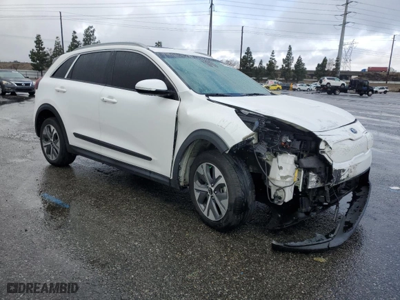 2019 Kia Niro EV EX Premium with VIN KNDCE3LG3K5030138, listed as a Copart auction lot 44190265 with 109,824 mi miles and Salvage Title. Bid and sale history available at carsss.com. Image 4.