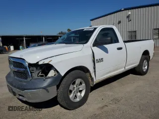 2018 Ram 1500 Tradesman z VIN 3C6JR6DG4JG129321, wystawiony jako Copart lot #50086515 z przebiegiem Nie podano mil oraz Szkoda całkowita • Salvage title. Historia ofert i sprzedaży dostępna na DreamBid. Obrazek 1.