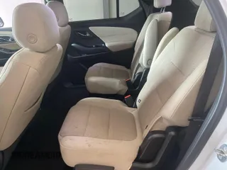 2022 Chevrolet Traverse LT Cloth z VIN 1GNERGKW0NJ133033, wystawiony jako IAAI lot #42843495 z przebiegiem 97 178 mil mil oraz . Historia ofert i sprzedaży dostępna na DreamBid. Obrazek 19.