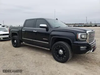 2018 GMC Sierra 1500 Denali with VIN 3GTU2PEJ5JG415429, listed as a Copart auction lot 46312325 with 111,171 mi miles and Salvage Title. Bid and sale history available at carsss.com. Image 4.