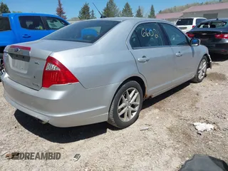 2012 Ford Fusion SEL z VIN 3FAHP0JGXCR422667, wystawiony jako IAAI lot #42226602 z przebiegiem 181 237 mil mil oraz . Historia ofert i sprzedaży dostępna na DreamBid. Obrazek 4.