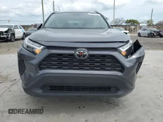 2025 Toyota RAV4 XLE with VIN 2T3W1RFV8SC308225, listed as a Copart auction lot 48661655 with 8,008 mi miles and Salvage Title. Bid and sale history available at carsss.com. Image 5.