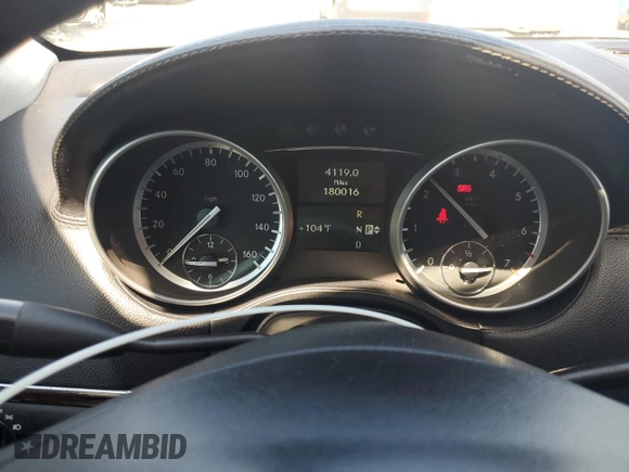 2012 Mercedes-Benz GL 450 z VIN 4JGBF7BE2CA766315, wystawiony jako Copart lot #56687985 z przebiegiem 180 016 mil mil oraz Szkoda całkowita • Salvage title. Historia ofert i sprzedaży dostępna na DreamBid. Obrazek 9.