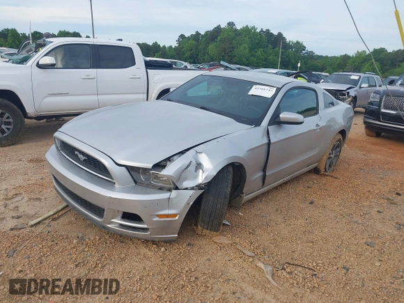 2014 Ford Mustang V6 with VIN 1ZVBP8AM4E5302273, listed as a IAAI auction lot 42288143 with 192,690 mi miles and . Bid and sale history available at DreamBid. Image 20.