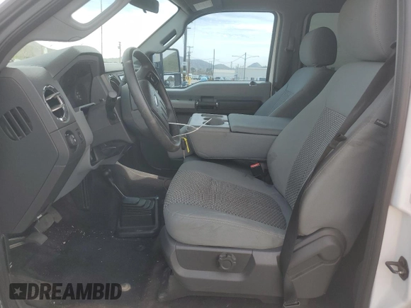 2016 Ford F-250 Lariat z VIN 1FT7W2BT7GEB96211, wystawiony jako Copart lot #46957185 z przebiegiem 73 915 mil mil oraz Szkoda całkowita • Salvage title. Historia ofert i sprzedaży dostępna na DreamBid. Obrazek 7.