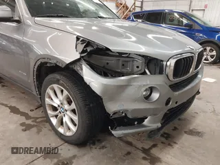 2016 BMW X5 xDrive35i z VIN 5UXKR0C5XG0U12540, wystawiony jako IAAI lot #41179965 z przebiegiem 75 997 mil mil oraz . Historia ofert i sprzedaży dostępna na DreamBid. Obrazek 6.