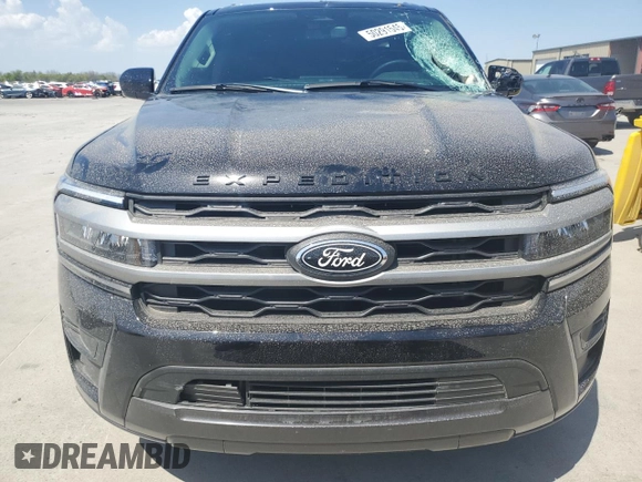 2024 Ford Expedition XLT с VIN 1FMJU1H88REA96240, выставлен на аукционе Copart как лот 50291545 с пробегом 3 217 миль миль и Списание • Salvage title. История ставок и продаж доступна на DreamBid. Изображение 5.