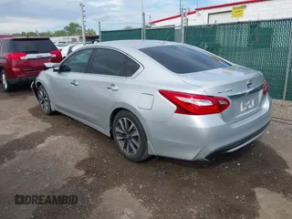 2017 Nissan Altima SV with VIN 1N4AL3AP6HC261285, listed as a IAAI auction lot 42230150 with 126,537 mi miles and . Bid and sale history available at DreamBid. Image 3.