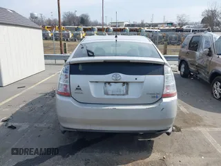 2008 Toyota Prius with VIN JTDKB20U983411778, listed as a IAAI auction lot 41685366 with 351,156 mi miles. Bid and sale history available at carsss.com. Image 17.
