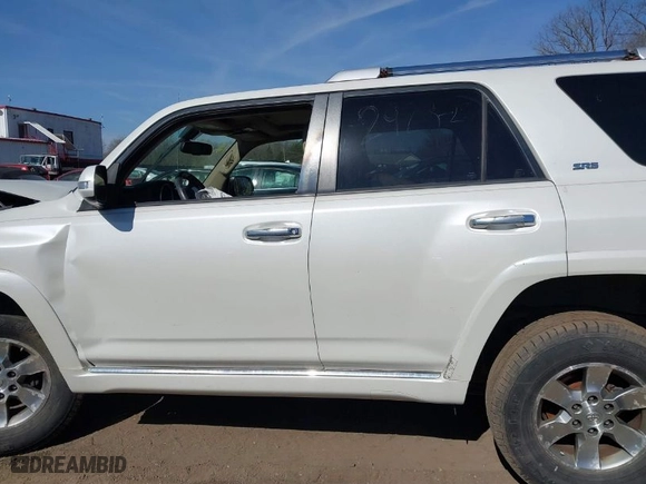 2011 Toyota 4Runner Trail with VIN JTEBU5JR5B5067394, listed as a IAAI auction lot 41635495 with 192,766 mi miles. Bid and sale history available at carsss.com. Image 14.