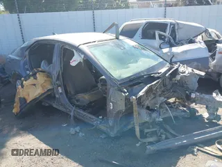 2019 Toyota Camry LE z VIN 4T1B11HK3KU728887, wystawiony jako IAAI lot #42128370 z przebiegiem Nie podano mil oraz . Historia ofert i sprzedaży dostępna na DreamBid. Obrazek 1.