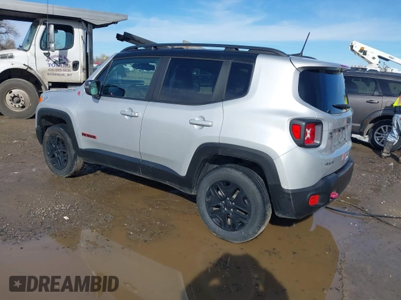 2018 Jeep Renegade Trailhawk with VIN ZACCJBCB6JPH69309, listed as a IAAI auction lot 41648170 with 52,254 mi miles. Bid and sale history available at carsss.com. Image 3.