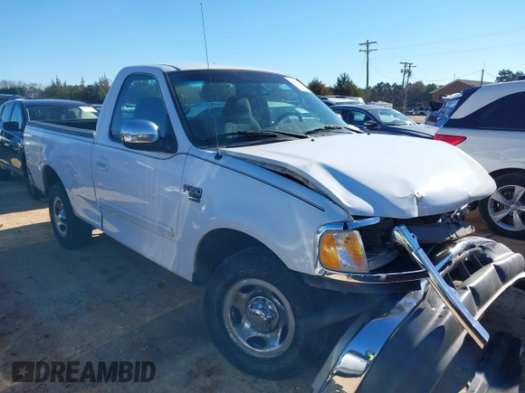 2001 Ford F-150 XL z VIN 1FTRF17L61NB04122, wystawiony jako IAAI lot #38304103 z przebiegiem 186 816 mil mil oraz . Historia ofert i sprzedaży dostępna na DreamBid. Obrazek 1.