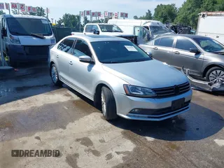 2016 Volkswagen Jetta SEL Premium with VIN 3VWL17AJ5GM354272, listed as a IAAI auction lot 42628669 with 84,332 mi miles and . Bid and sale history available at DreamBid. Image 1.