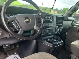 2022 Chevrolet Express Cargo with VIN 1GCWGAFP1N1185077, listed as a IAAI auction lot 42621028 with 85,739 mi miles and . Bid and sale history available at DreamBid. Image 24.