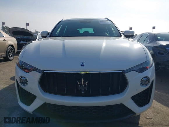 2023 Maserati Levante z VIN ZN661YUM6PX411566, wystawiony jako IAAI lot #41219590 z przebiegiem 24 613 mil mil oraz . Historia ofert i sprzedaży dostępna na DreamBid. Obrazek 13.