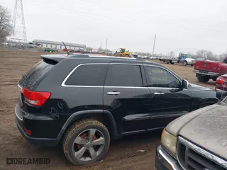 2011 Jeep Grand Cherokee Limited with VIN 1J4RR5GG1BC522483, listed as a IAAI auction lot 41551692 with 186,339 mi miles. Bid and sale history available at carsss.com. Image 13.